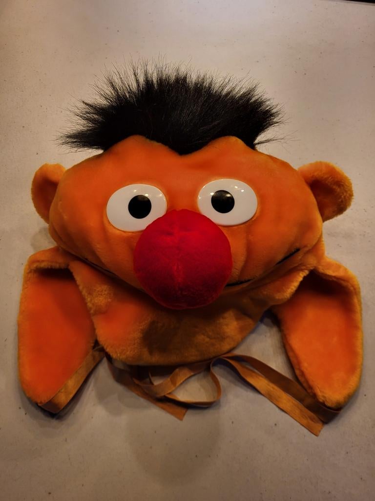 Ernie Muts Sesamstraat - Carnaval, Hobby en Vrije tijd, Ophalen of Verzenden, Zo goed als nieuw, Carnaval