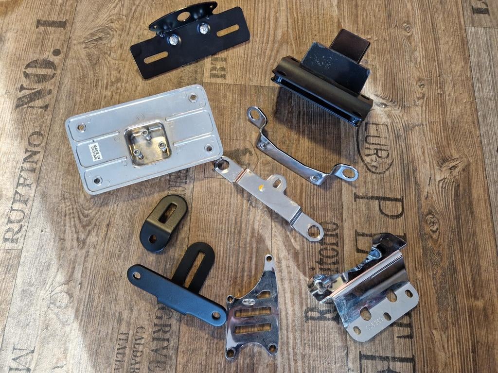 Achterlicht beugel koplamp beugel steun kentekenplaat, Ophalen of Verzenden