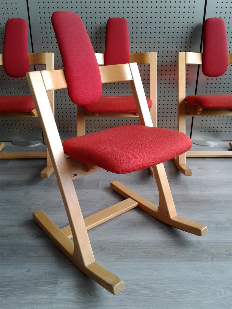 Set van 4x Stokke (Variér) Pendulum (Rood), Gebruikt!, Huis en Inrichting, Stoelen, Gebruikt, Ophalen of Verzenden, Overige materialen