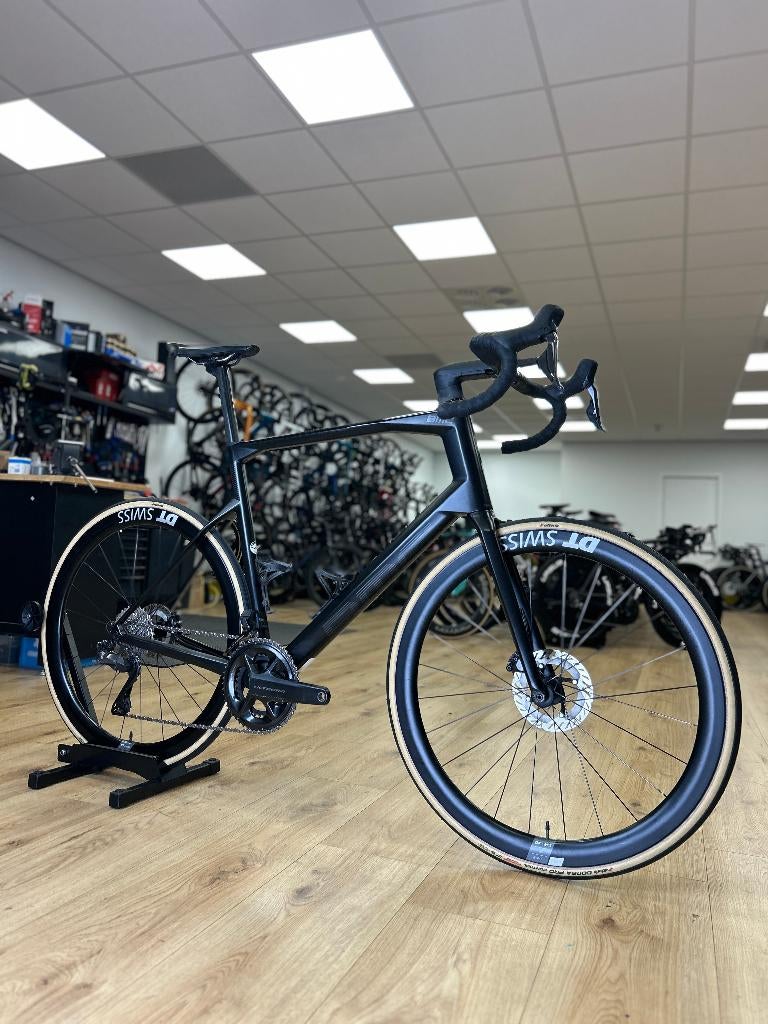 BMC Roadmachine 01 Di2 Carbon Racefiets, Ophalen, Zo goed als nieuw, Overige typen