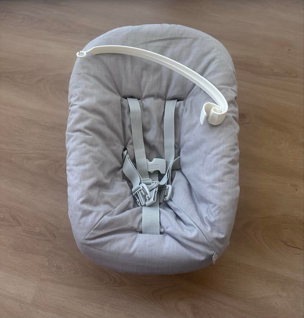 Stokke Tripp Trapp Newborn Set met hoes en speelgoedhouder, Ophalen, Zo goed als nieuw, Overige typen, Gordel(s)