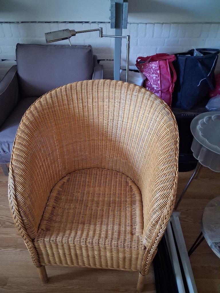 Rieten stoel, Huis en Inrichting, Fauteuils, Ophalen, Zo goed als nieuw, 50 tot 75 cm, Riet of Rotan