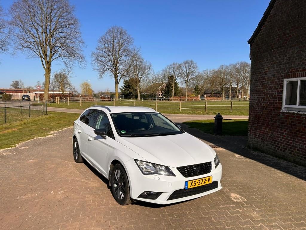 Seat Leon 1.2 TSI 110pk 2015, Auto's, Seat, Voorwielaandrijving, 4 cilinders, Leon, 620 kg