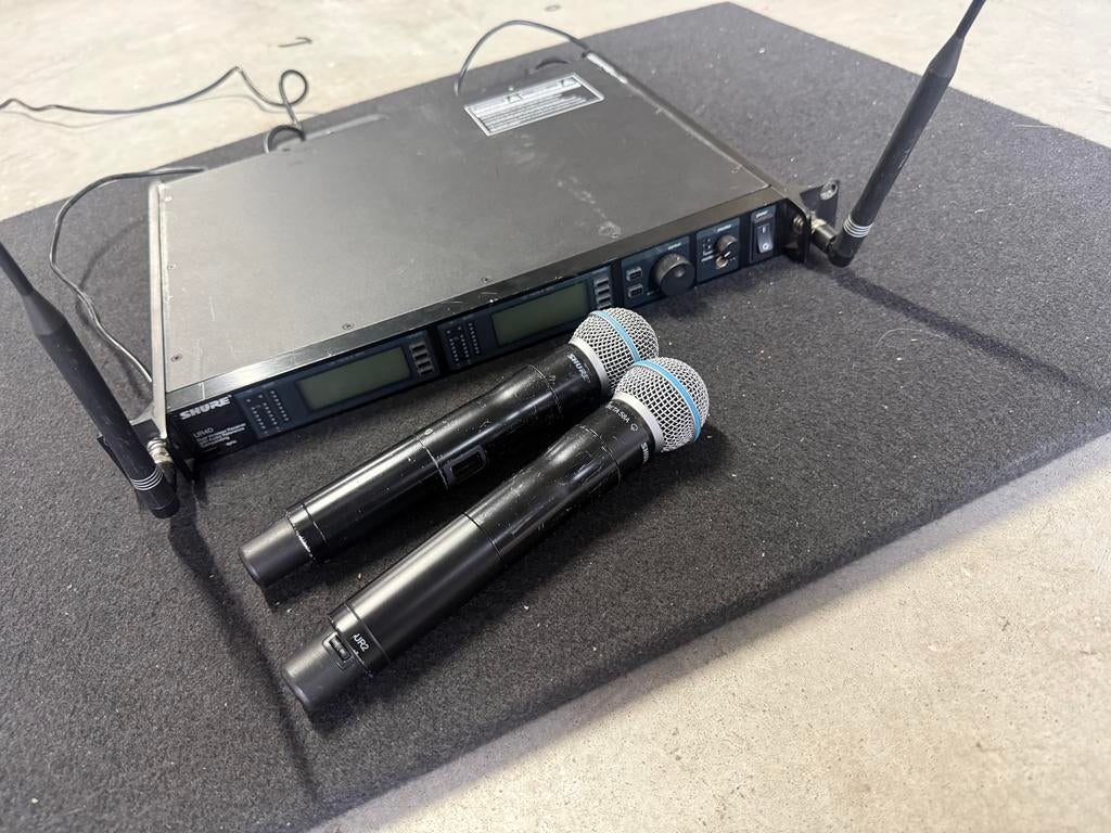 Shure UR4D met twee microfoons, Ophalen, Gebruikt, Zangmicrofoon, Draadloos