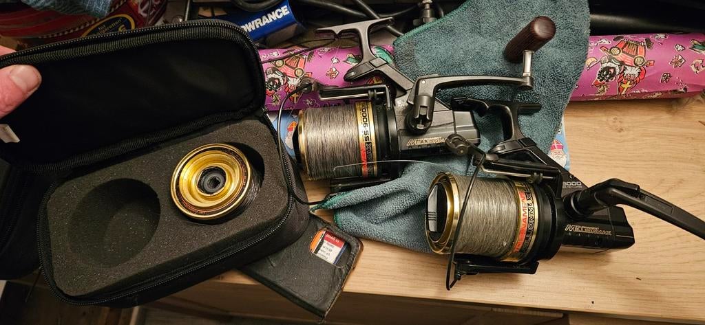 Daiwa SS9000 Millionmax Vismolens (2 stuks) +2 reserve spoel, Watersport en Boten, Ophalen of Verzenden