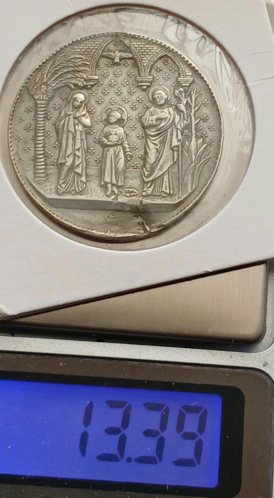Antieke Zilveren Medaille Aartsbroederschap Heilige Familie, Ophalen of Verzenden