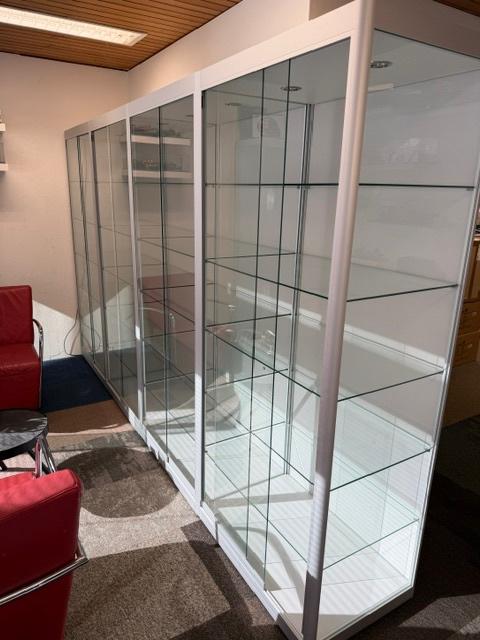Siletsy Vitine, Huis en Inrichting, Kasten | Vitrinekasten, Ophalen, Zo goed als nieuw, 200 cm of meer, Glas