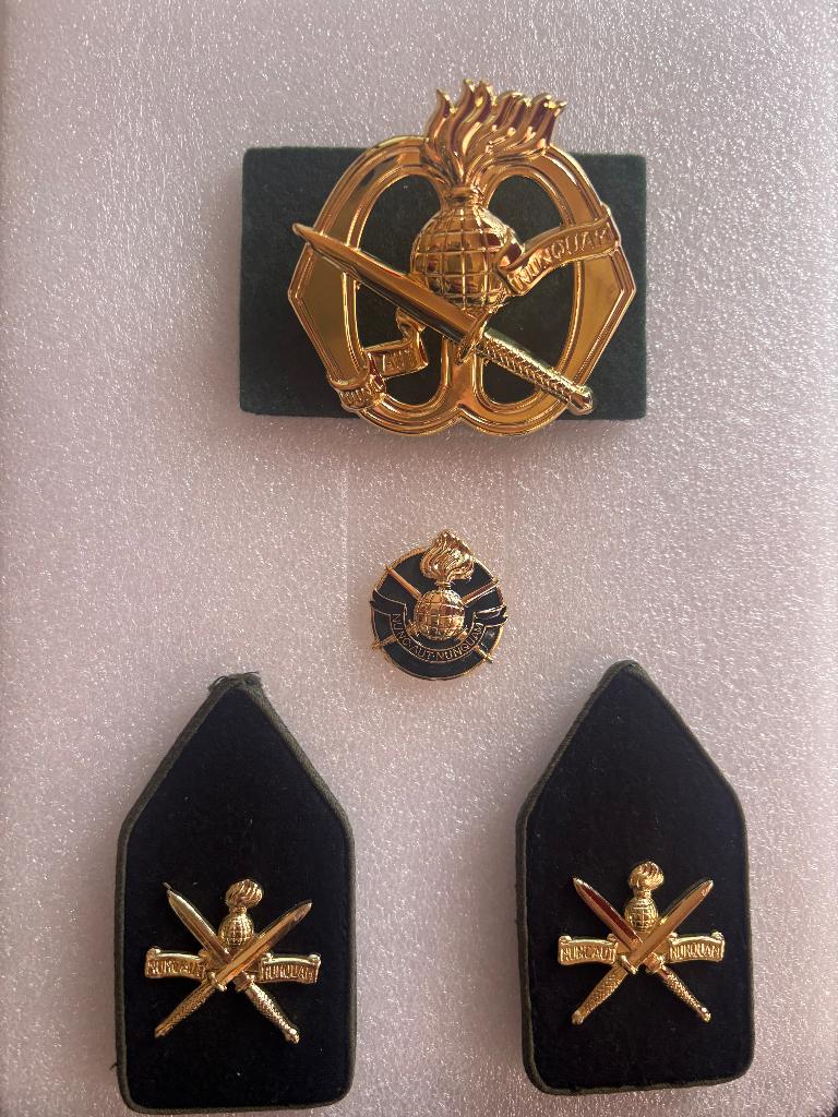 Lotje KCT, Verzenden, Landmacht, Nederland, Kleding of Schoenen