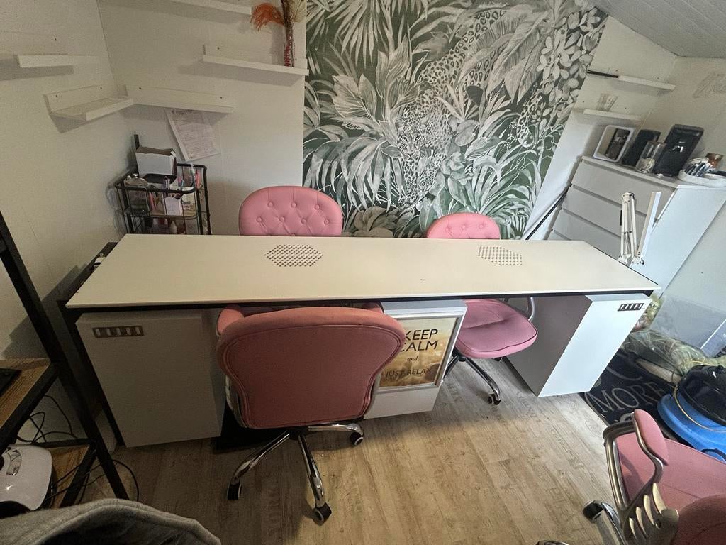 Nagelstyliste tafel voor 4 personen met afzuiging, Ophalen, Wit, Zo goed als nieuw, Handen en Nagels