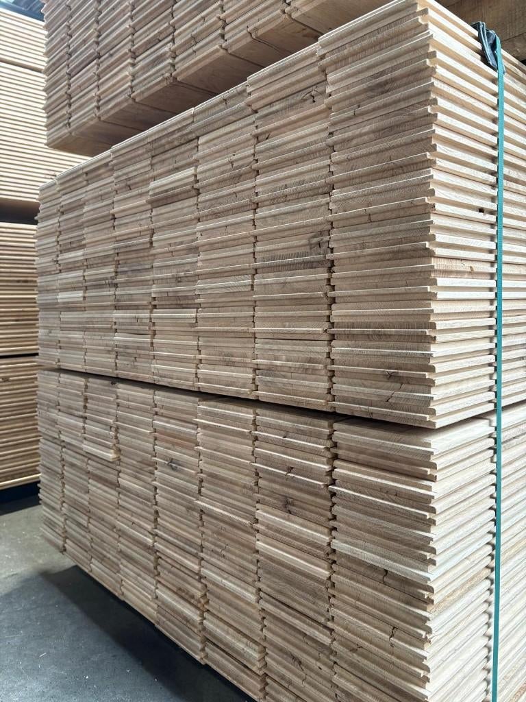 Massief eiken dakbeschot