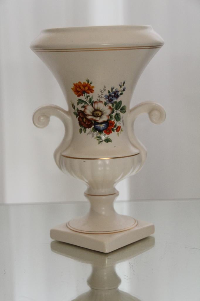 Mat witte delen van Flora Gouda, Antiek en Kunst, Ophalen