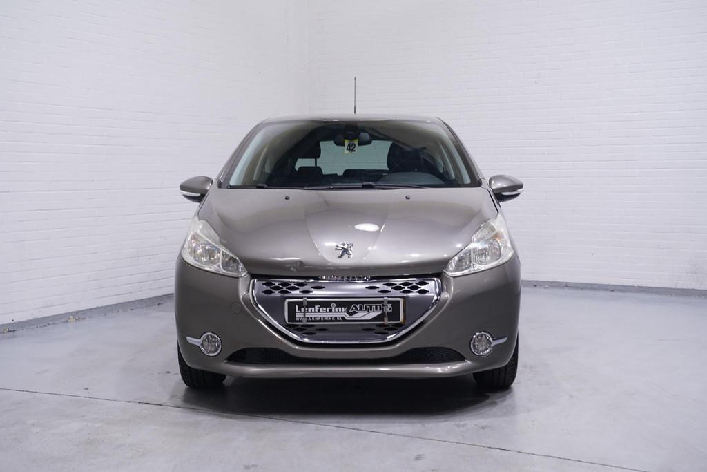Peugeot 208 1.4 e-HDi Active NAP Navi Clima PDC, Auto's, Peugeot, Euro 5, Stof, 1398 cc, 4 cilinders