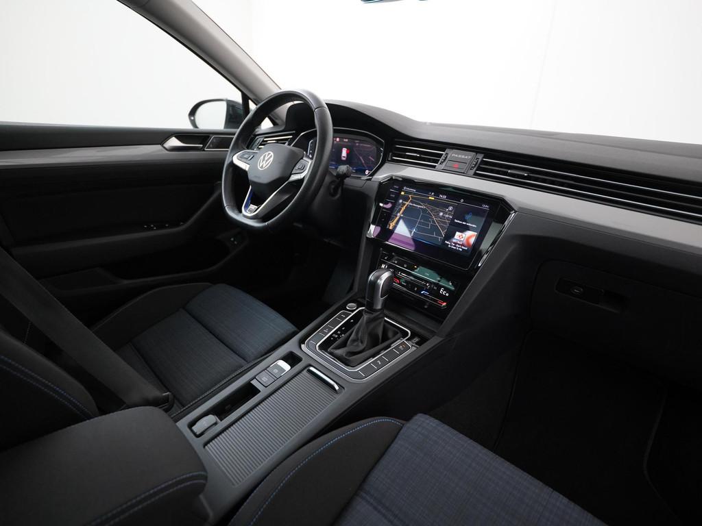 Volkswagen Passat Variant 1.4 TSI PHEV GTE | Panoramadak | T, 12 maanden, Stof, Gebruikt, Zwart