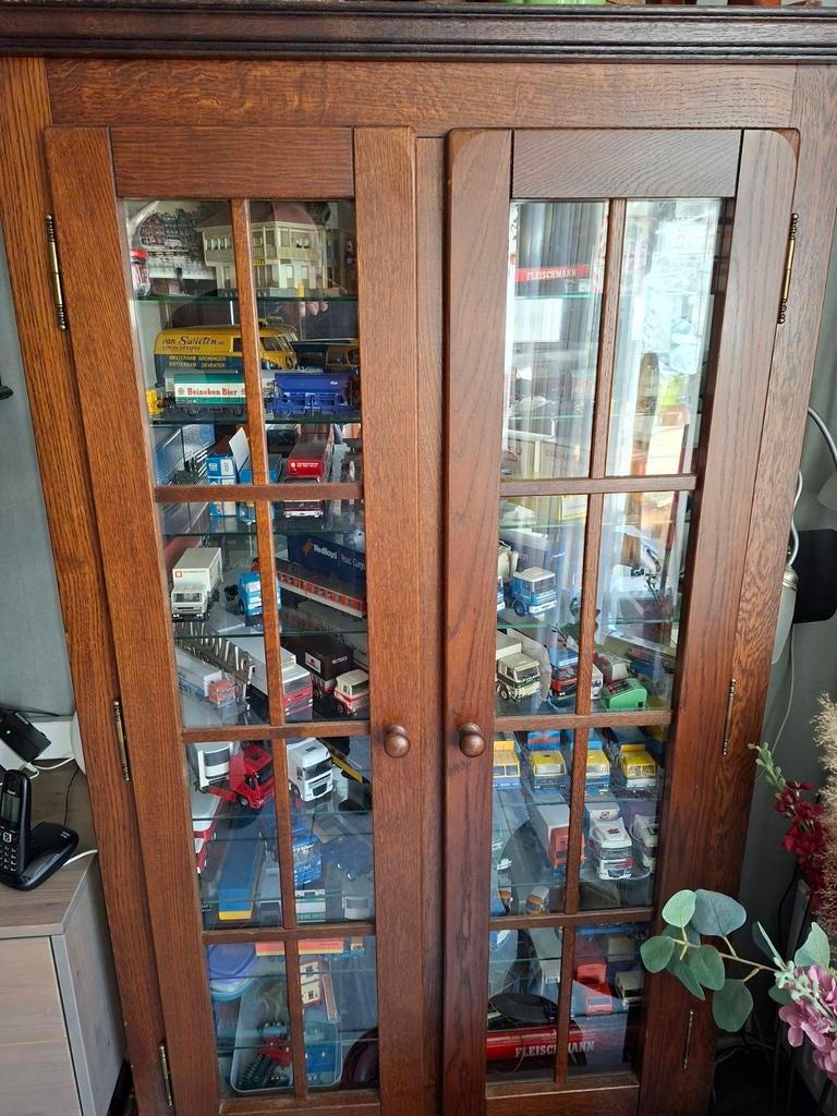 Eiken vitrine kast, Ophalen, Glas, Met deur(en), 50 tot 100 cm