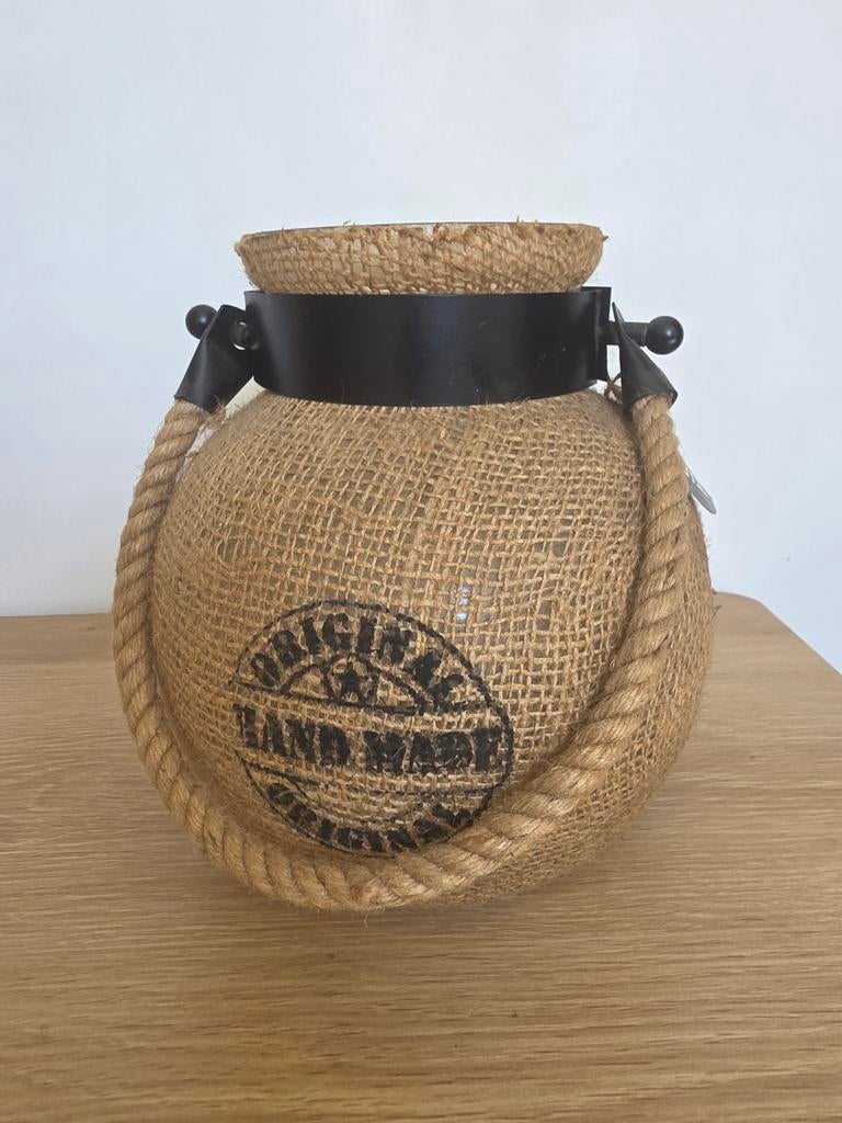 Decoratieve glazen vaas met jute en touw, Overige kleuren, Ophalen of Verzenden, Minder dan 50 cm, Glas