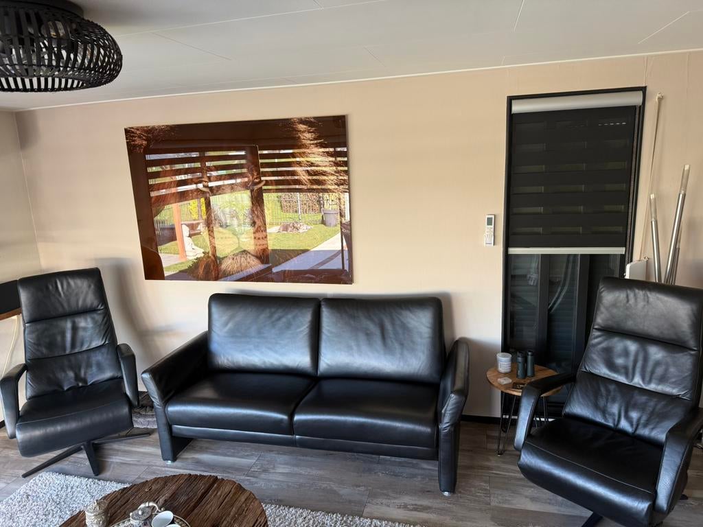 Verstelbare Prominent loungebank & 2 elektrische stoelen, Ophalen, Zo goed als nieuw, Leer