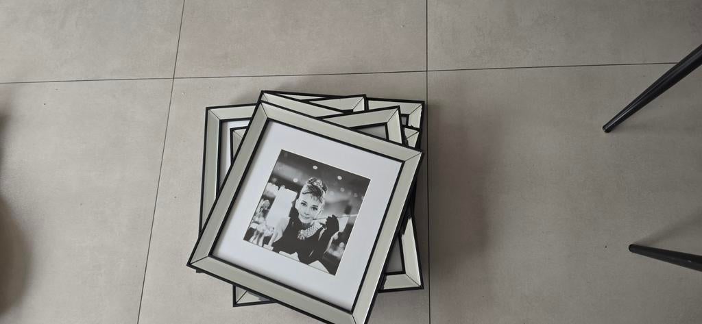 Set van 5 spiegel fotolijsten met Audrey Hepburn prints, Audio, Tv en Foto, Fotografie | Fotolijsten, Zo goed als nieuw, Ophalen of Verzenden