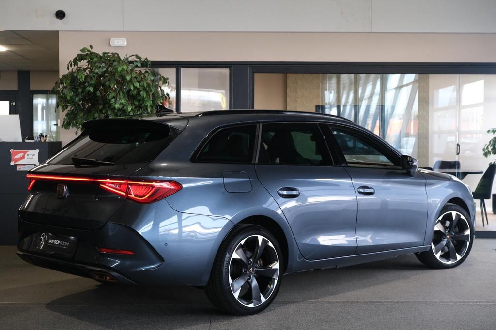 CUPRA Leon Sportstourer 1.4 e-Hybrid 204PK Led Virtual Cam N, Auto's, 77 km/l, Gebruikt, Zwart, 4 cilinders