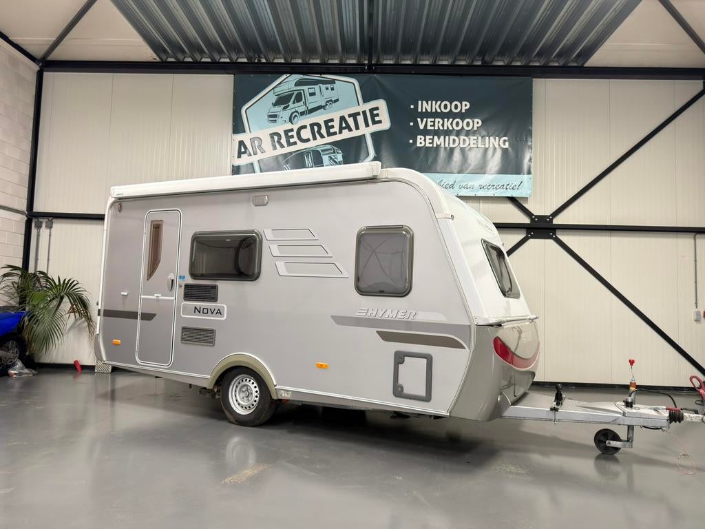 Tijdloze in Nieuwstaat verkerende Eriba Nova 435 AL '2007, Caravans en Kamperen, Omvormbare zithoek, Rondzit, Bedrijf, Tot en met 3