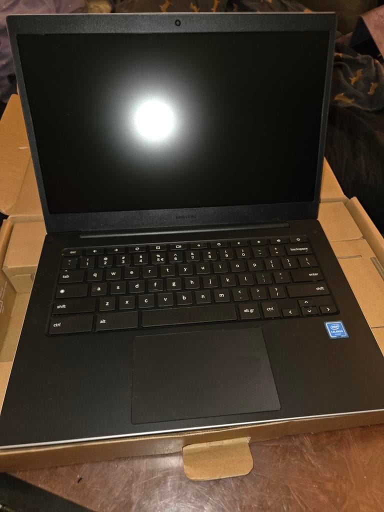Zgan samsung galaxy go chromebook, Computers en Software, Chromebooks, 14 inch, 4 GB of minder, 64 GB, Ophalen of Verzenden