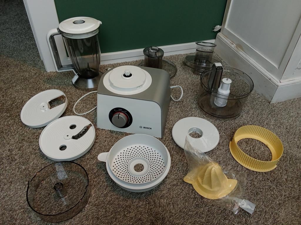Bosch keukenmachine foodprocessor, Ophalen of Verzenden, Zo goed als nieuw, 3 snelheden of meer