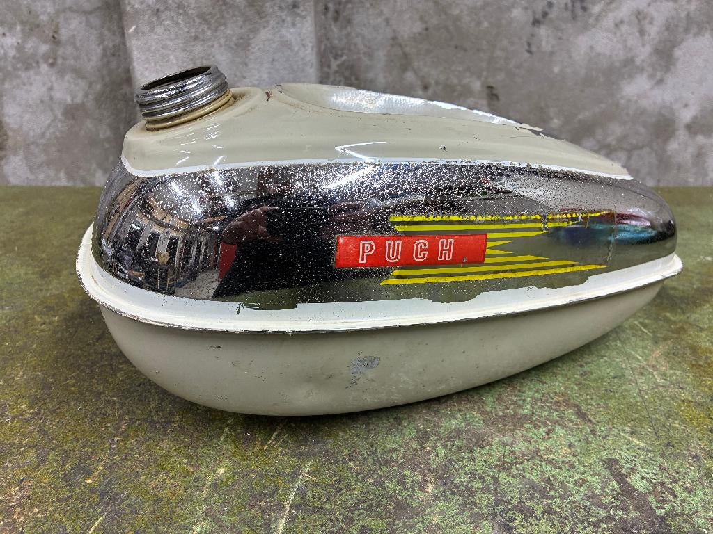 Puch tank crème / grijs / chroom, Fietsen en Brommers, Brommeronderdelen | Oldtimers, Ophalen of Verzenden, Gebruikt, Tank, Puch
