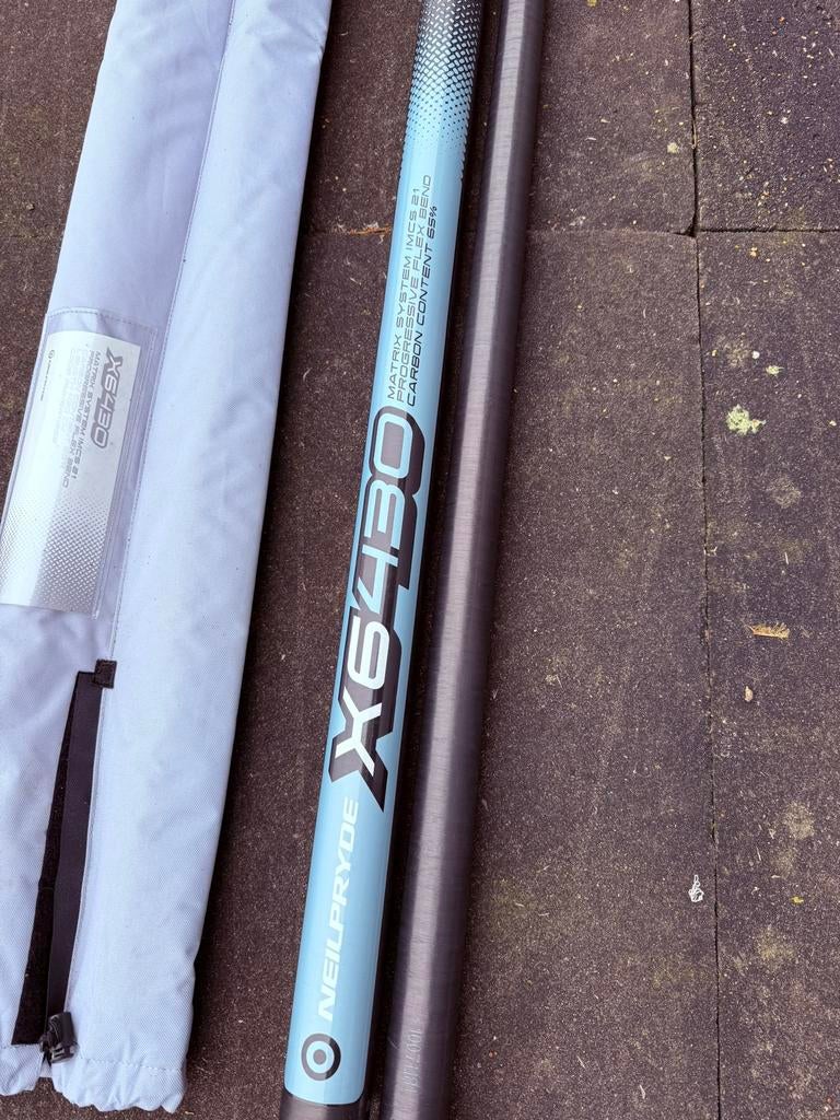 NeilPryde X6 mast lengte 430 cm, Ophalen, Mast, Zo goed als nieuw, 5 tot 7 m²