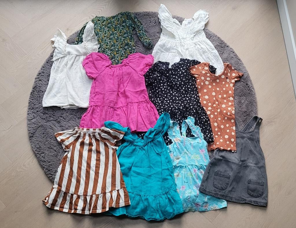 Set meisjeskleding (jurkjes, rokjes, broekpak) maat 92, Ophalen of Verzenden, Zo goed als nieuw, Meisje