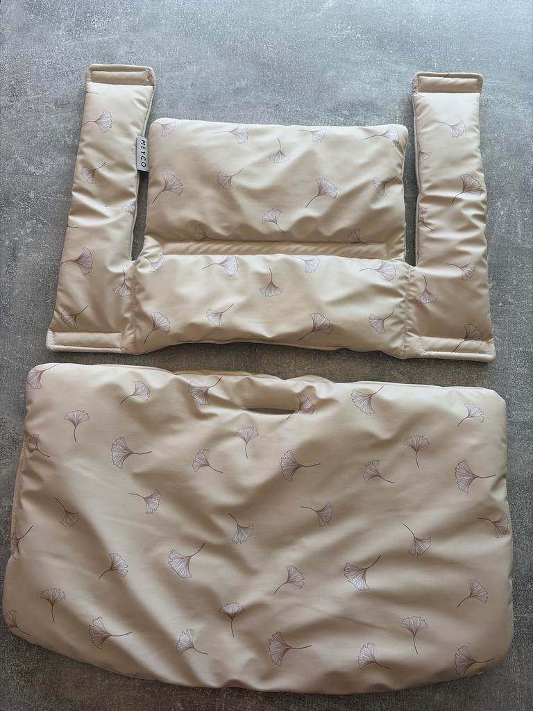 Meyco stoelverkleiner - Ginkgo print, Kinderen en Baby's, Kinderstoelen, Ophalen, Zo goed als nieuw, Overige typen, Stoelverkleiner