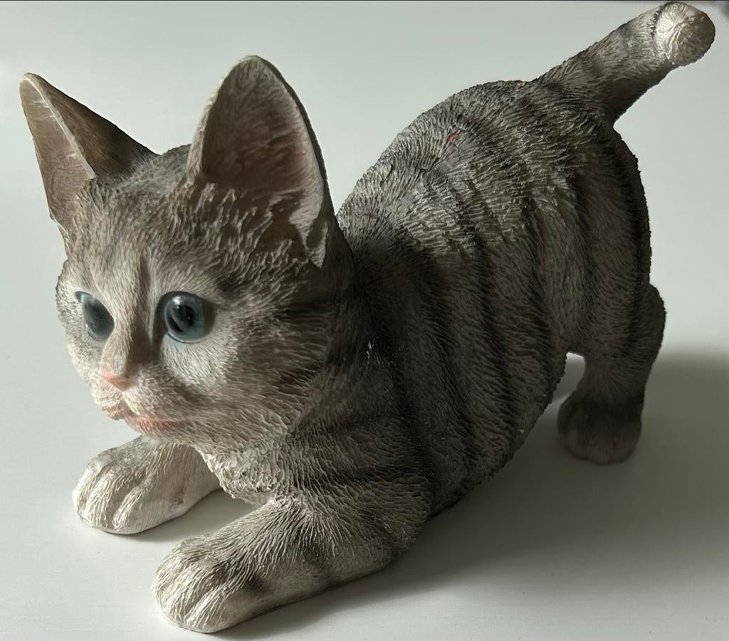 Schattig grijs gestreept kattenbeeldje, Ophalen of Verzenden, Zo goed als nieuw, Modern, Grijs