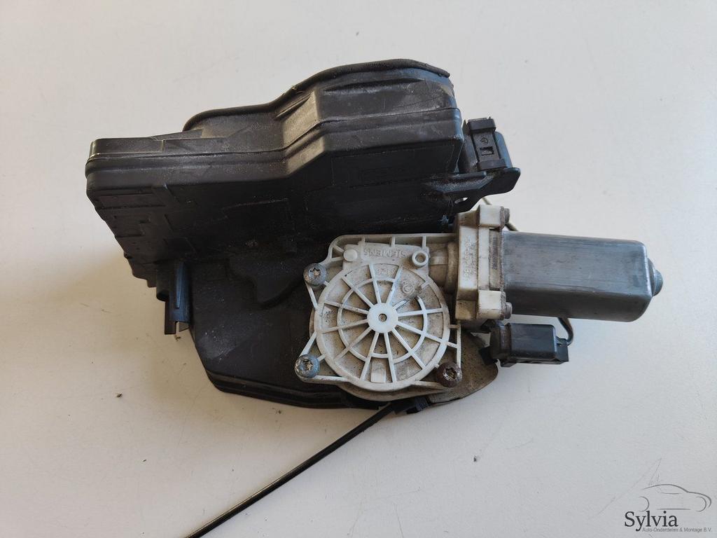 Deurslot softclose rechts voor binnenzijde deur BMW 7 serie, Auto-onderdelen, Gebruikt, -, -, Ophalen of Verzenden