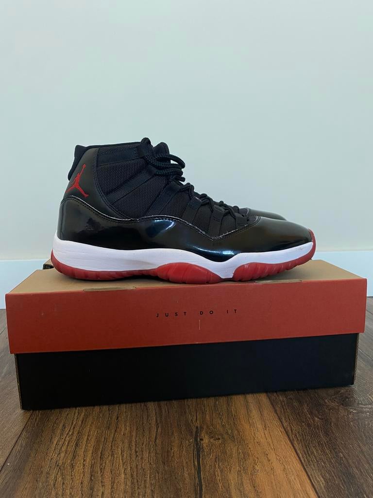Jordan 11 Bred Retro, Zwart, Ophalen of Verzenden, Sneakers of Gympen, Zo goed als nieuw