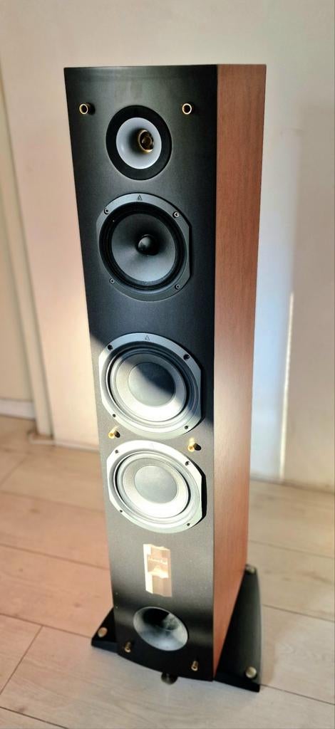 NEW Triangle Antal EX Luidsprekers (3000 euros new) HighEnd, Overige merken, Ophalen of Verzenden, Zo goed als nieuw, 120 watt of meer