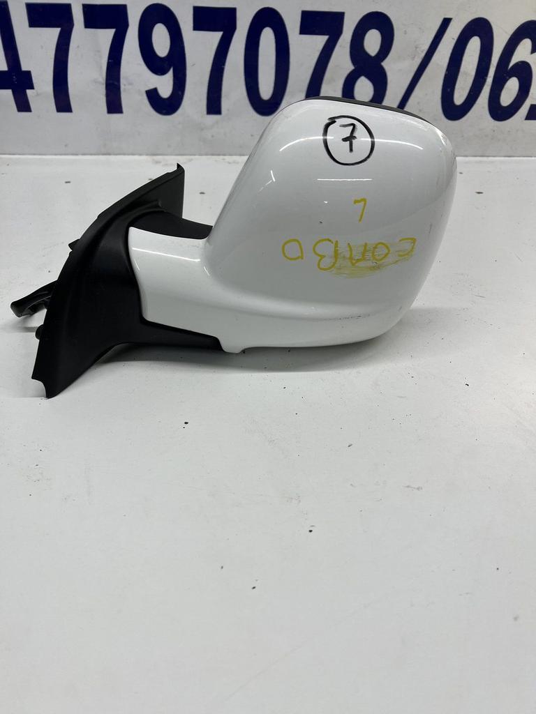 Opel Combo 2021 buitenspiegellinks, Gebruikt, -, -, Opel