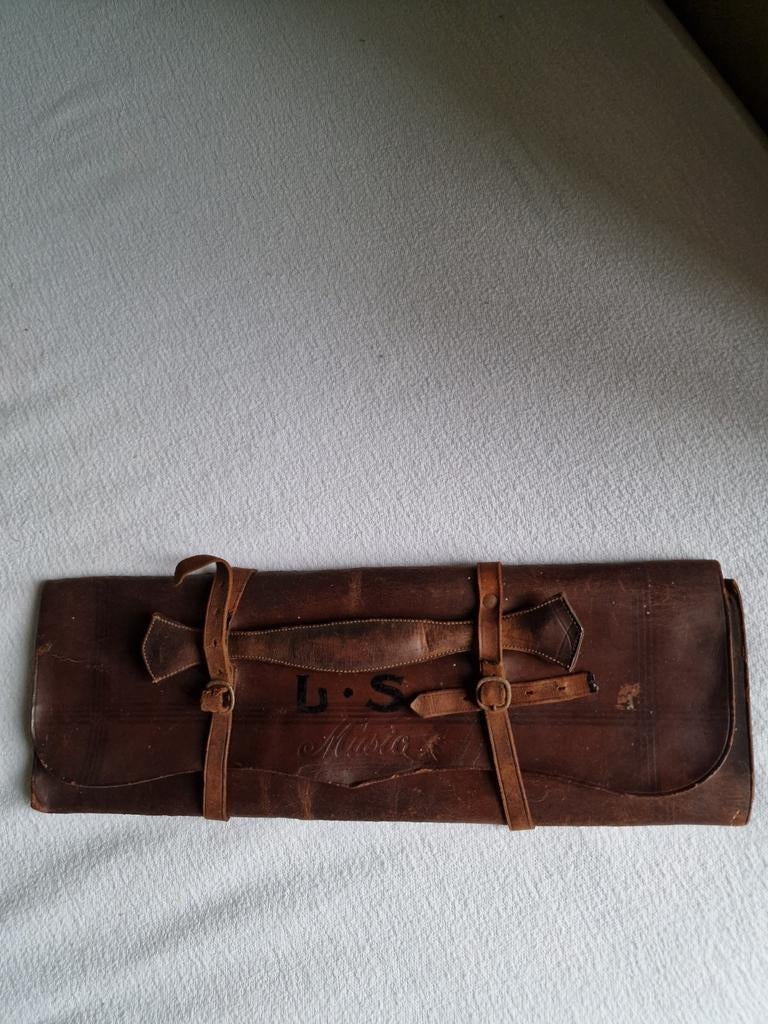 Antiek muziek etui - heel oud - leer, Muziek en Instrumenten, Bladmuziek, Ophalen of Verzenden