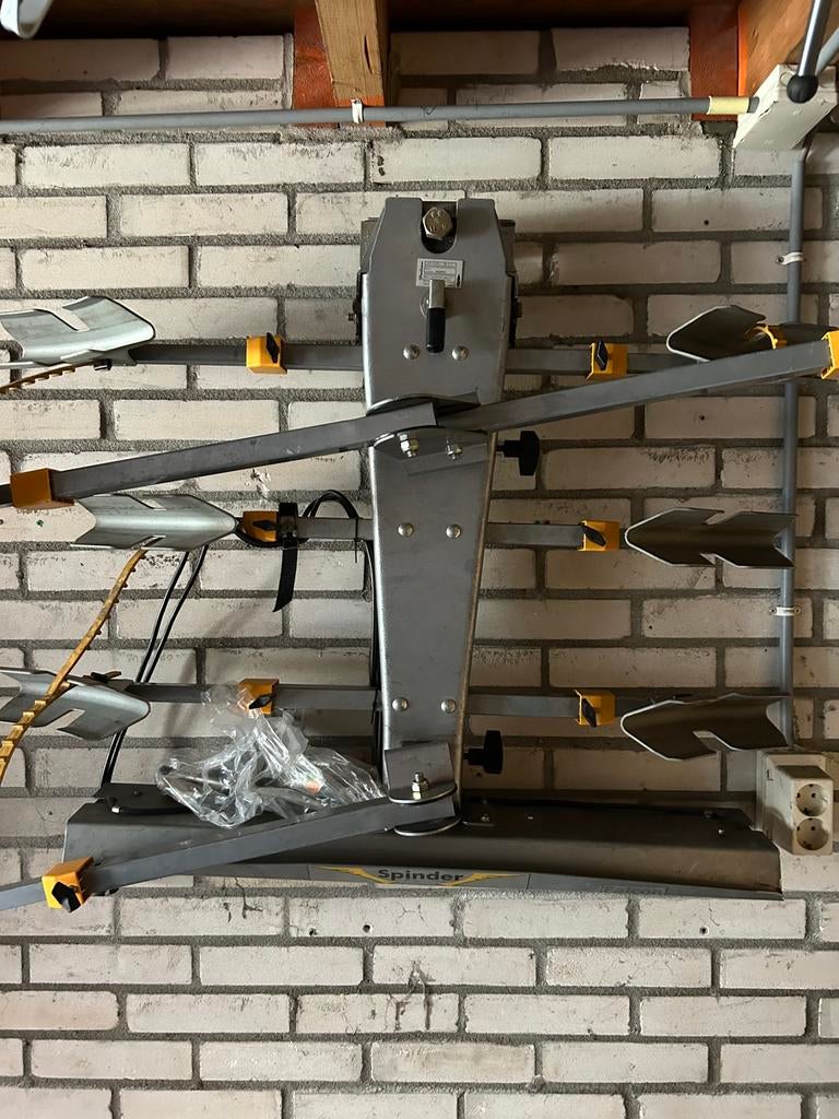 Fietsendrager van Spinder, Ophalen, Gebruikt