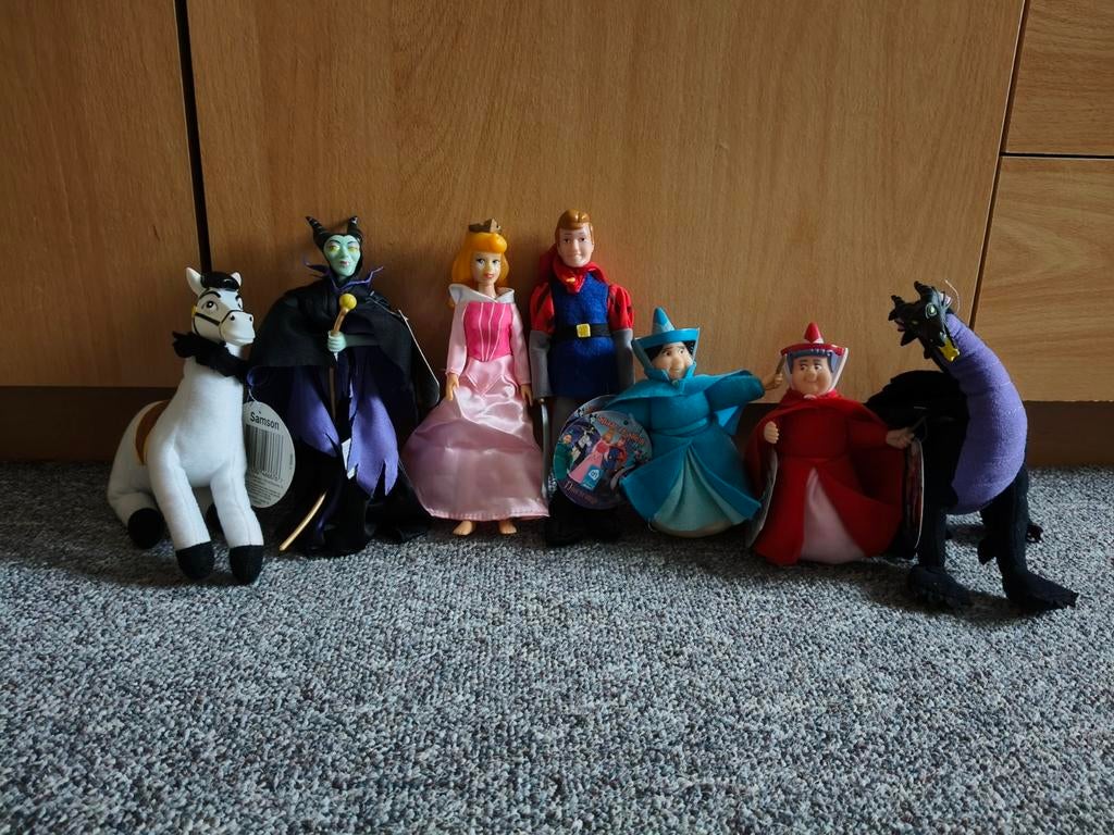 Doornroosje poppen, Verzamelen, Ophalen, Sneeuwwitje of Doornroosje, Nieuw, Beeldje of Figuurtje