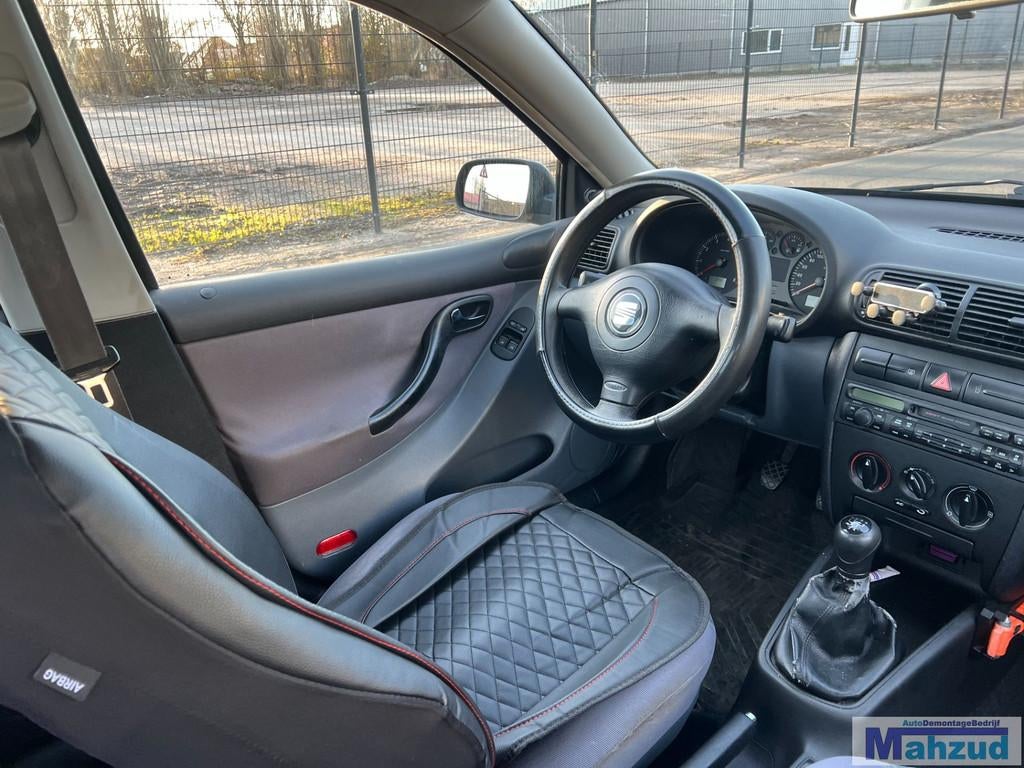 SEAT TOLEDEO 2 leon dashboard delen 1998-2004, Gebruikt, Autovia A-2, Km 585 585
08760  Martorell, ES, Ophalen of Verzenden, SEAT S.A.