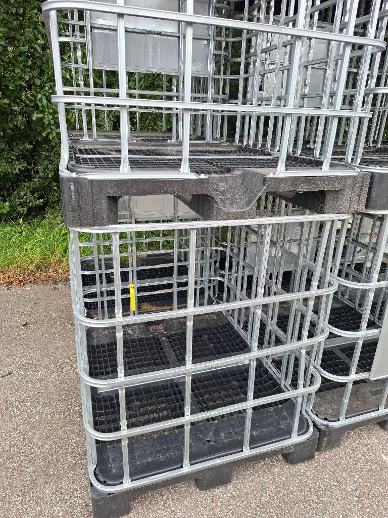 IBC kratten op kunststof pallet. Zeer goed thbv haardhout, Tuin en Terras, Haardhout, Minder dan 3 m³, Ophalen, Overige houtsoorten