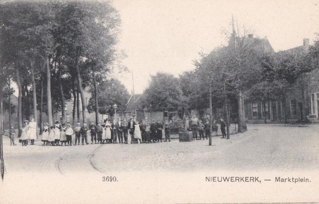 nieuwerkerk  marktplein   naar oude  repr., Ophalen of Verzenden, Voor 1920, Noord-Brabant