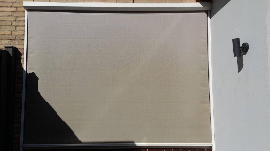 Elektrische screen, Doe-het-zelf en Verbouw, Rolluiken, 200 cm of meer, 200 cm of meer, Ophalen