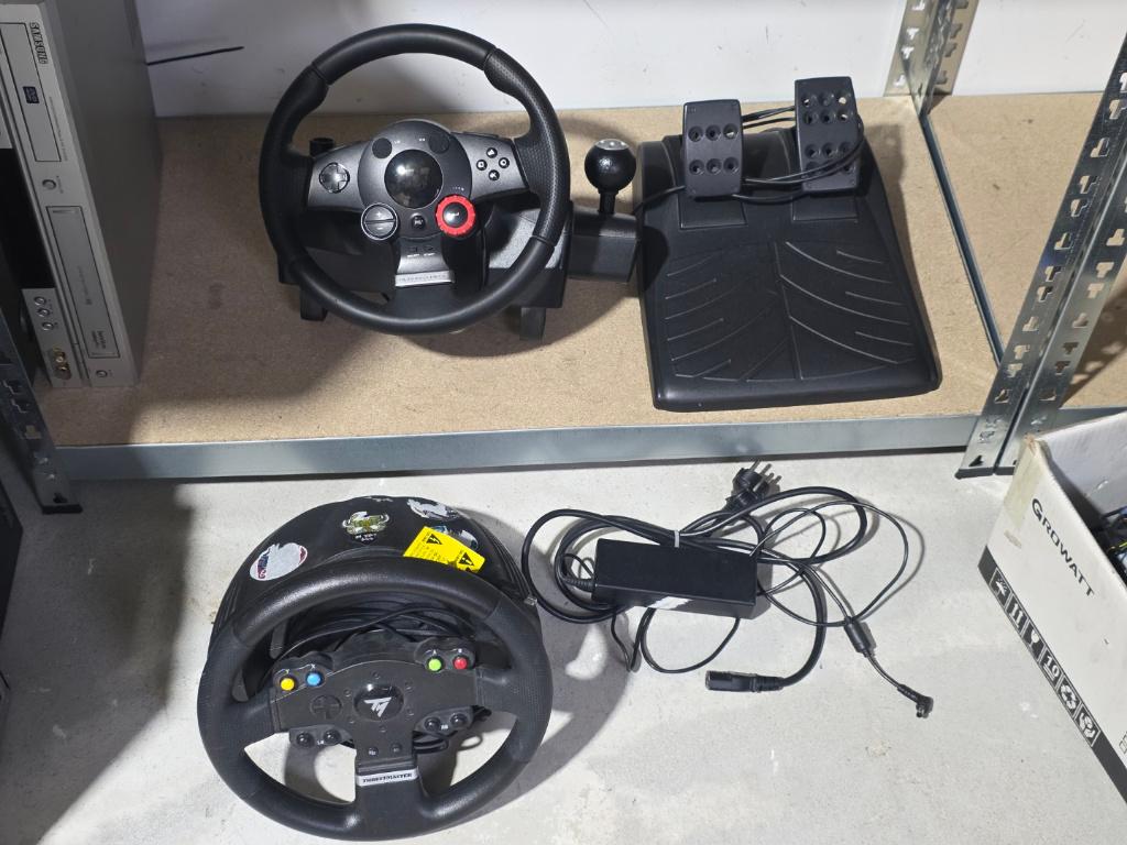 tk:Logitech Driving Force GT Stuur Pedalen &Thrustmaster TMX, Ophalen of Verzenden, Gebruikt, Logitech