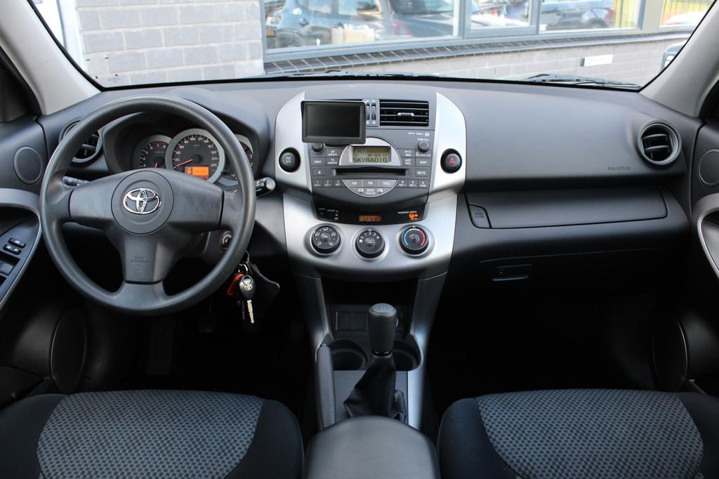 Toyota RAV4 2.0 VVTi Linea Terra 4WD / Trekhaak / Airco / N., 1998 cc, Stof, 4 cilinders, Zwart