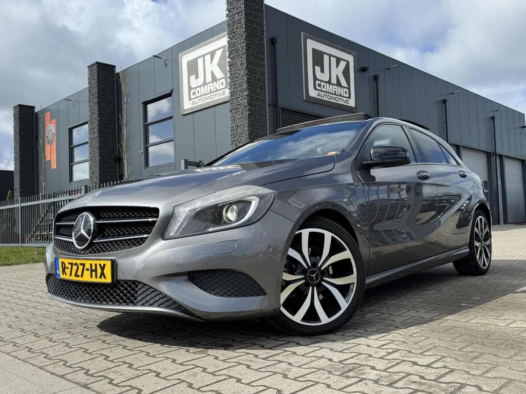 Mercedes A-klasse 200 Prestige|Pano|Harman&Kardon|CarPlay|Ca, Gebruikt, Leder en Stof, 1595 cc, Bedrijf