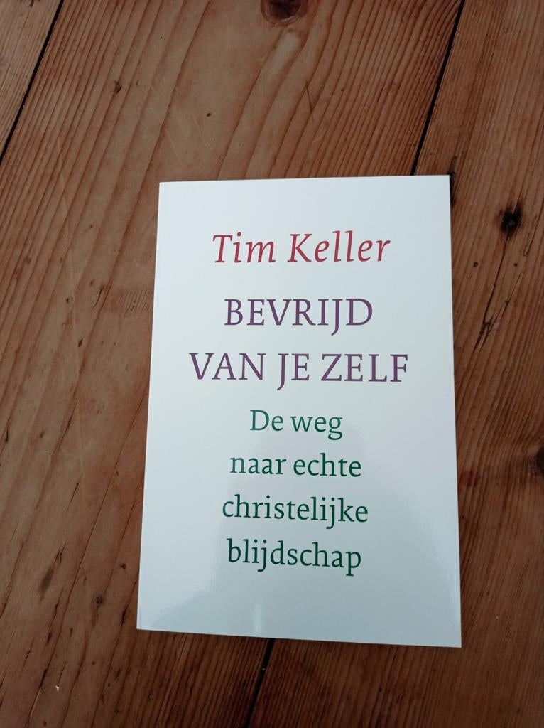 Tim Keller - Bevrijd van je zelf, Ophalen of Verzenden, Zo goed als nieuw, Tim Keller