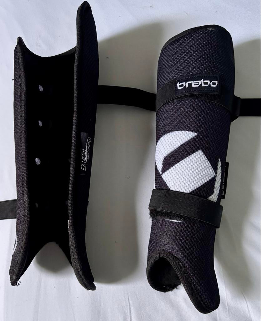 Brabo F3 Shin Guard LW Scheenbeschermers Maat M, Sport en Fitness, Hockey, Ophalen of Verzenden, Nieuw, Overige typen