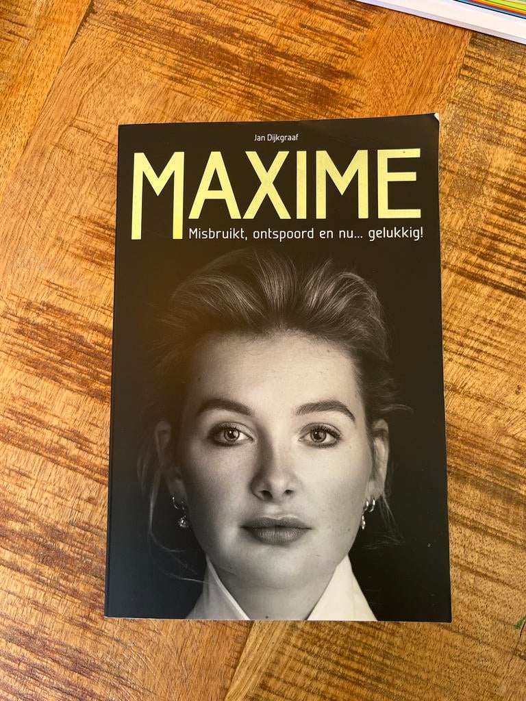 Boek Maxime: Misbruikt, ontspoord en nu... gelukkig!, Boeken, Biografieën, Ophalen of Verzenden, Zo goed als nieuw, Overige