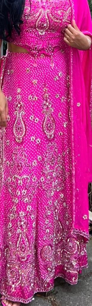 Roze Bollywood Lehenga met Strass Steentjes, Maat 38/40 (M), Overige typen, Ophalen of Verzenden, Zo goed als nieuw