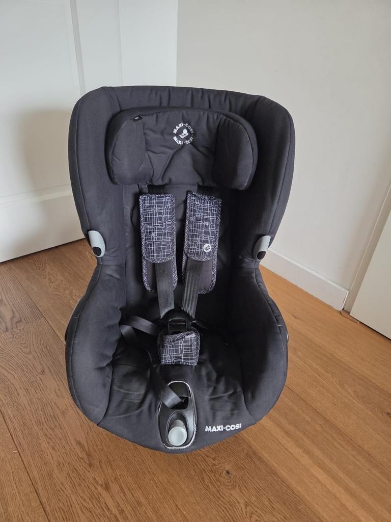 Maxi-Cosi AxissFix draaibaar - Eenvoudig in- en uitstappen, Ophalen, Gebruikt, 0 t/m 18 kg, Verstelbare rugleuning