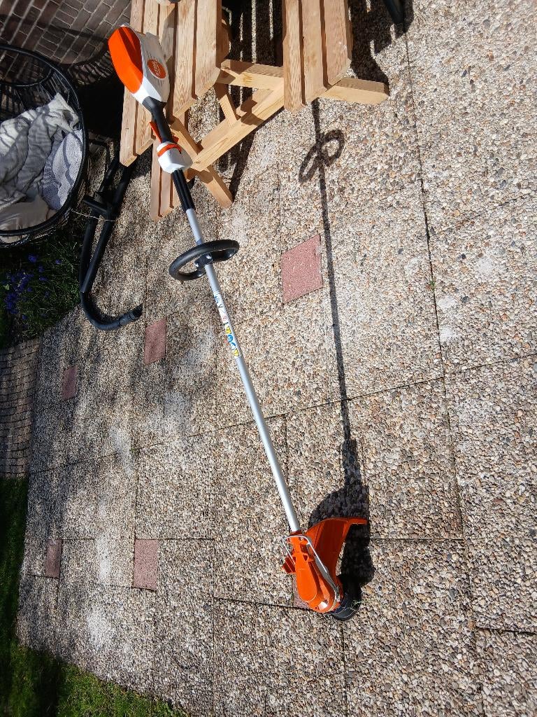 stihl bosmaaier/kantenmaaier, Tuin en Terras, Hand-tuingereedschap, Ophalen, Zo goed als nieuw, Overige soorten, STIHL